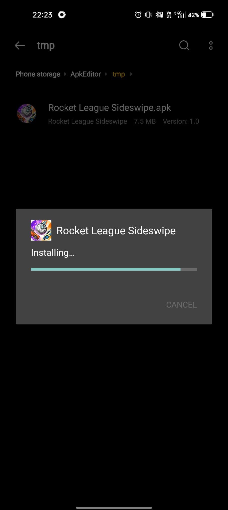 Rocket League Sideswipe apk installing